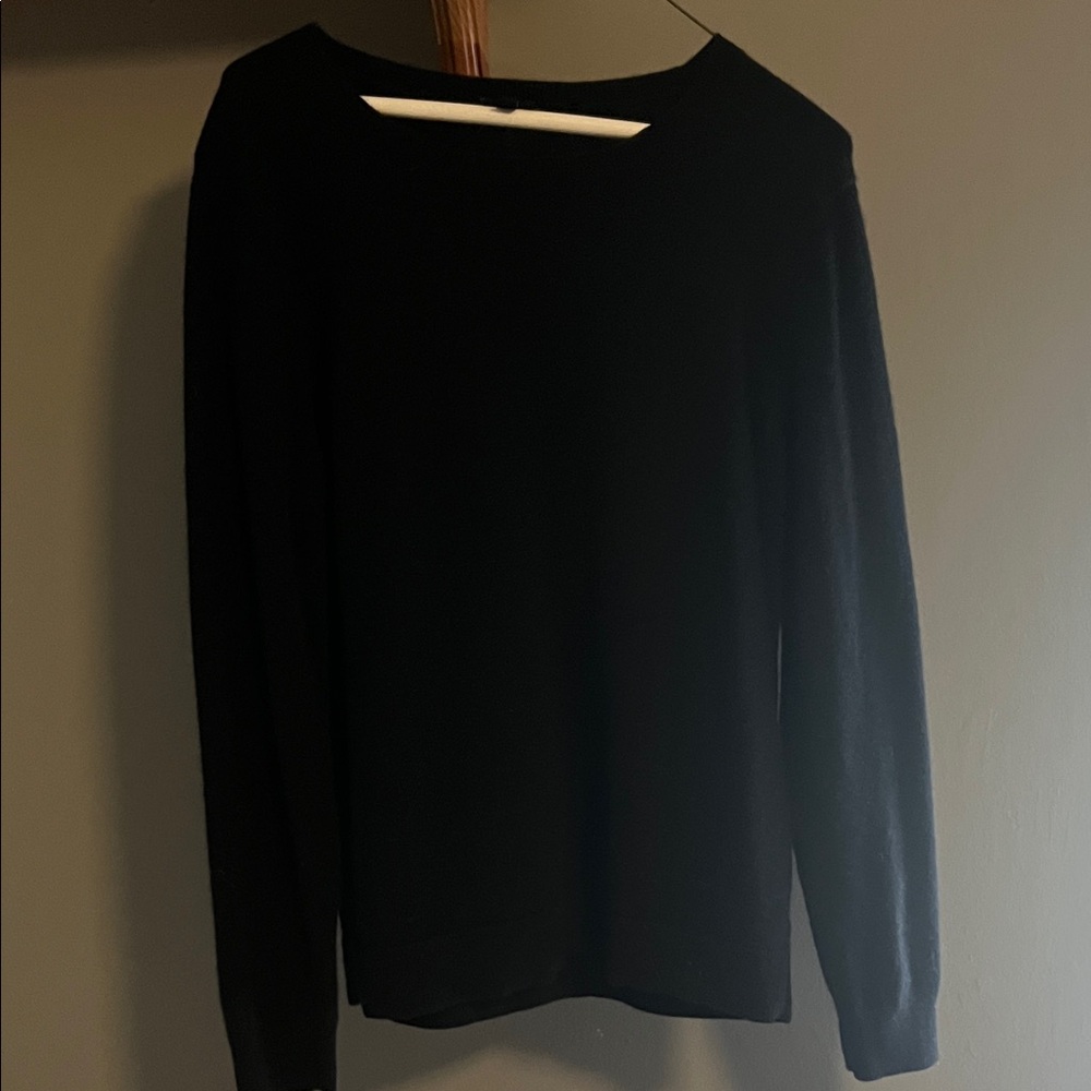 Talbots Cashmere sweater. XL fits like a large